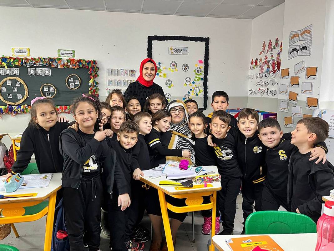 'Kız çocukları okumaz' diyerek okula gönderilmedi: 81 yaşında okuma yazma öğrendi! O andan sonra karar verdi 4